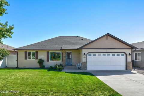 2411 S 73rd Ave, Yakima, WA 98903