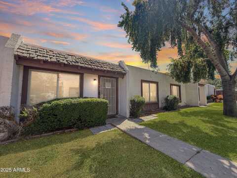 4610 W DESERT CREST Drive, Glendale, AZ 85301