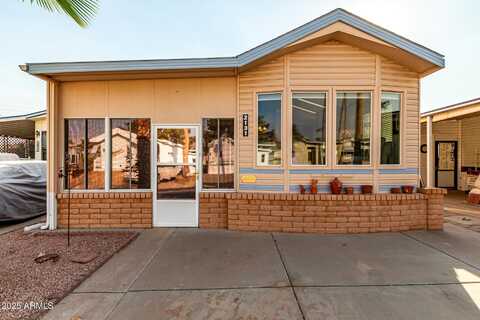 2920 S CREE Drive, Apache Junction, AZ 85119