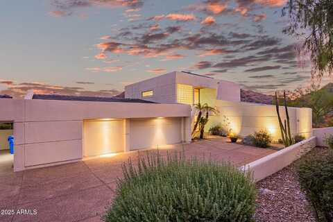 2401 E CAROL Avenue, Phoenix, AZ 85028
