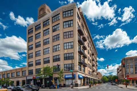 1601 W. SCHOOL Street, Chicago, IL 60657