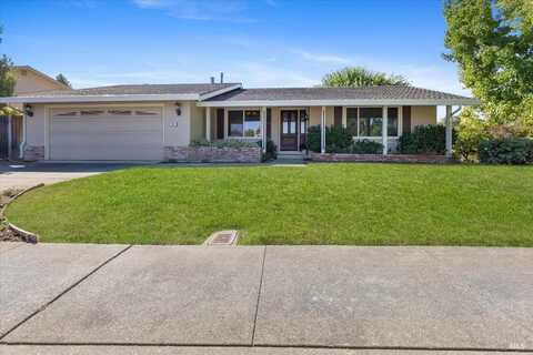 185 Mojave Court, Vacaville, CA 95688