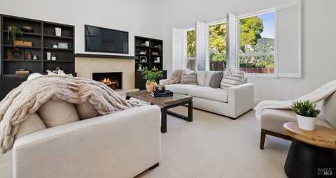 447 Cedar Hill Drive, San Rafael, CA 94903