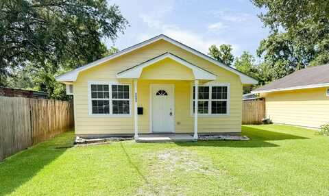 3545 Nightingale, Orange, TX 77630