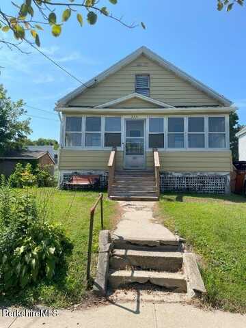 245 Onota St, Pittsfield, MA 01201