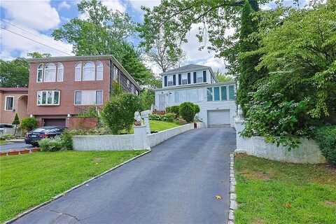 19512 McLaughlin Avenue, New York, NY 11423