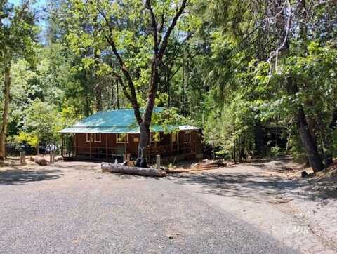 220 Prospector Ct, Coffee Creek, CA 96091