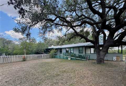 191 Airport Rd, George West, TX 78022