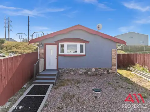5480 S Winland Dr -, Gillette, WY 82718