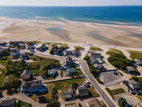 4 Spadoni Way, Dennis, MA 02638