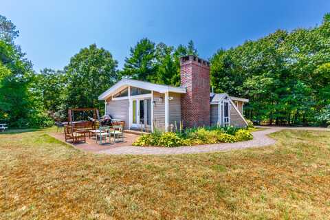 32 N Carver Road, West Wareham, MA 02576