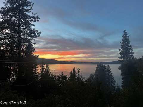 37244 s hwy 97, Harrison, ID 83833