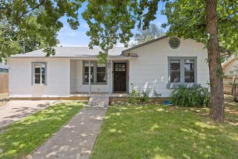 106 Mulberry St, Fredericksburg, TX 78624