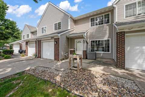 7425 Wistful Vista Drive, West Des Moines, IA 50266