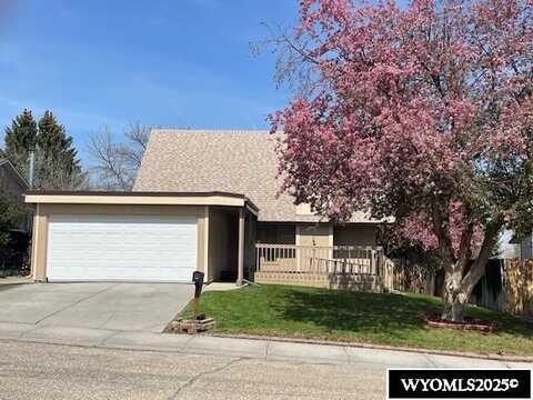 1020 Carriage Lane, Casper, WY 82609