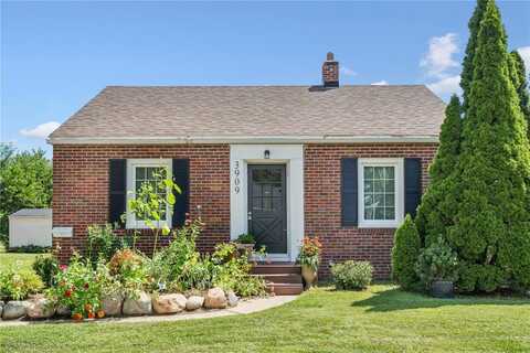 3909 B Avenue NE, Cedar Rapids, IA 52402