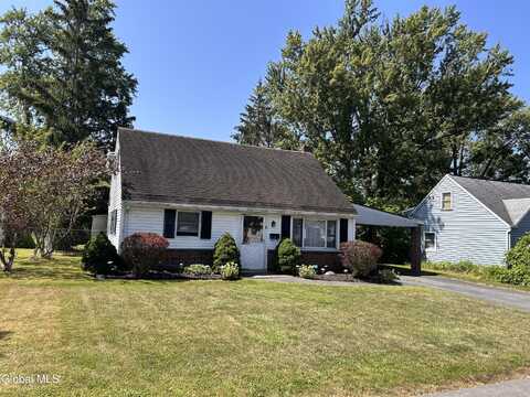 8 David Road, Colonie, NY 12110