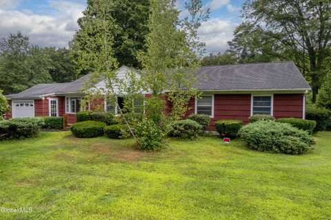 259 Pinewood Drive, Guilderland, NY 12303