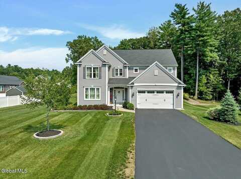 19 Greenbrier Way, Halfmoon, NY 12065
