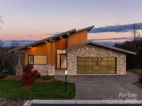 247 Coachman Drive, Hendersonville, NC 28791