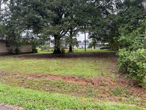 Plaza Avenue, Kannapolis, NC 28081