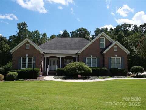 160 Williamsburg Lane, Wadesboro, NC 28170