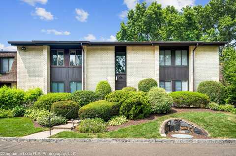 75 Courtland Avenue, Stamford, CT 06902