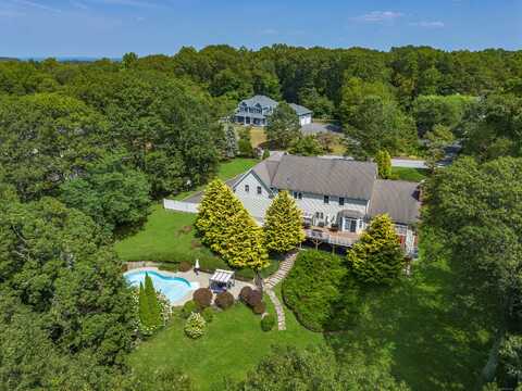 26 Oak Ridge Drive, Newtown, CT 06470