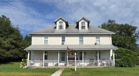 2 Linden Road, Woodbury, CT 06798