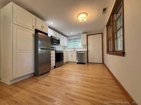 21 Hollow Tree Road, Norwalk, CT 06854