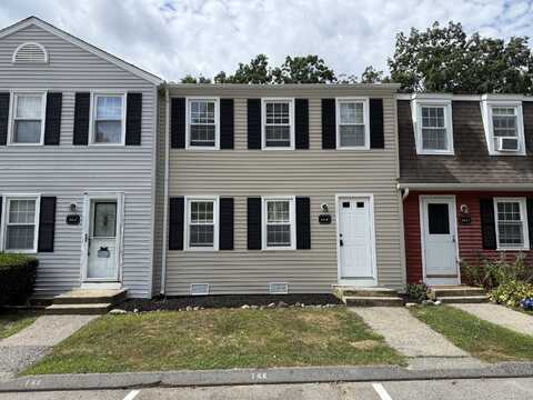 14 Lakeside Drive, Ledyard, CT 06339