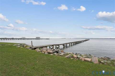 8950 COOK Drive, Gloucester, VA 23072