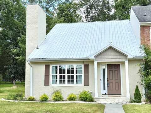 180 Fairway Woods Drive, Ozark, AL 36360