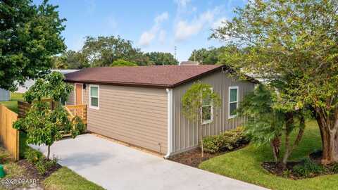 1302 Village Lane, Ormond Beach, FL 32174