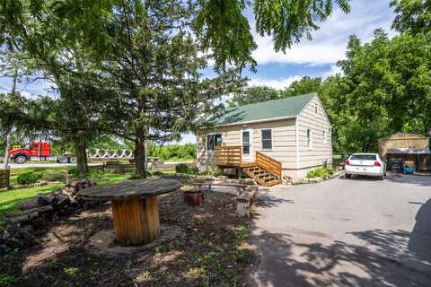 3650 NE 54th Place, Des Moines, IA 50317