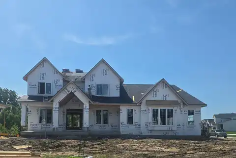 16134 Sharon Court, Urbandale, IA 50323