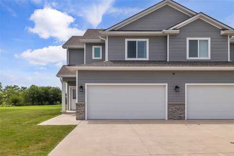 836 Kinney Circle NE, Bondurant, IA 50035