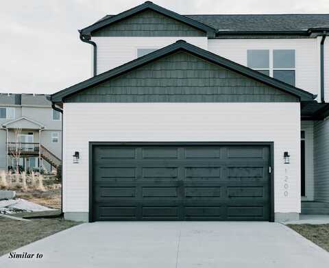 1348 E 28th Street, Norwalk, IA 50211