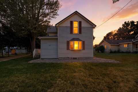 1104 N Main Street, Nappanee, IN 46550