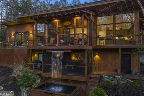 303 Clarice LN, Sautee Nacoochee, GA 30571