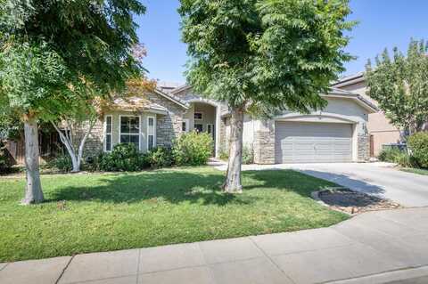 2925 Keats Avenue, Clovis, CA 93611