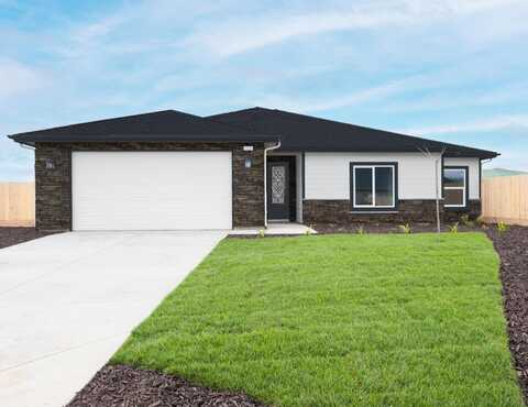 1026 walnut Street N, Woodlake, CA 93286
