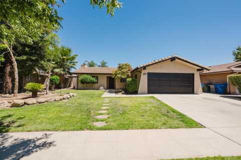 380 Shirley Avenue N, Fresno, CA 93727