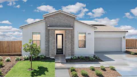 1199 Granite Drive, Madera, CA 93636