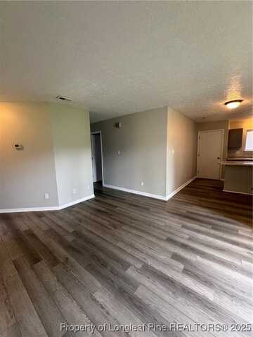901 Applewood Lane, Fayetteville, NC 28303