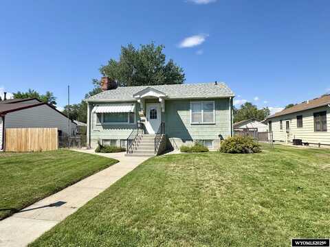 510 N 2nd St E, Riverton, WY 82501