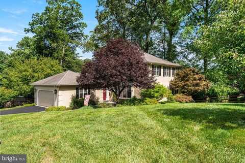 54 CHARTER OAK DRIVE, NEWTOWN SQUARE, PA 19073