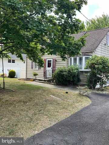 29 CATAWBA AVENUE, BLACKWOOD, NJ 08012