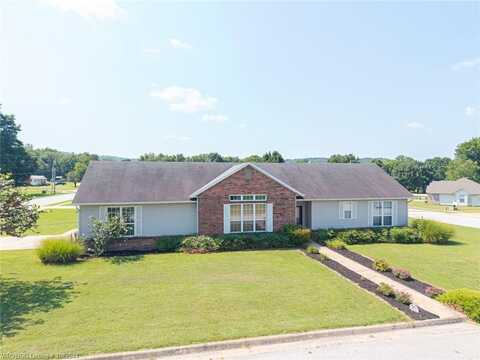 1552 Tally Ho DR, Fayetteville, AR 72701