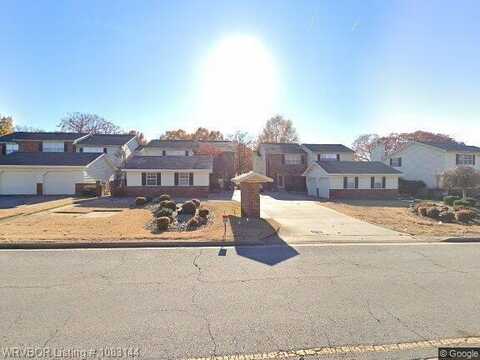 2600 Brooken Hill DR, Fort Smith, AR 72908